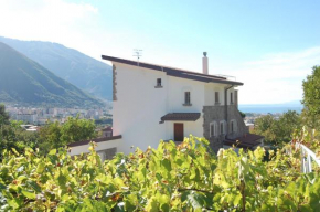 Гостиница Monticelli Mansion  Casola di Napoli
